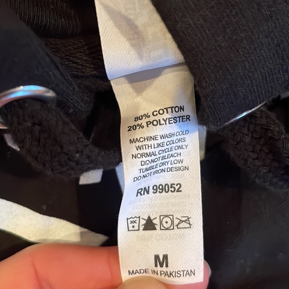 Blue Mountain hoodie, Men’s M, NWOT, black - Picture 4 of 5